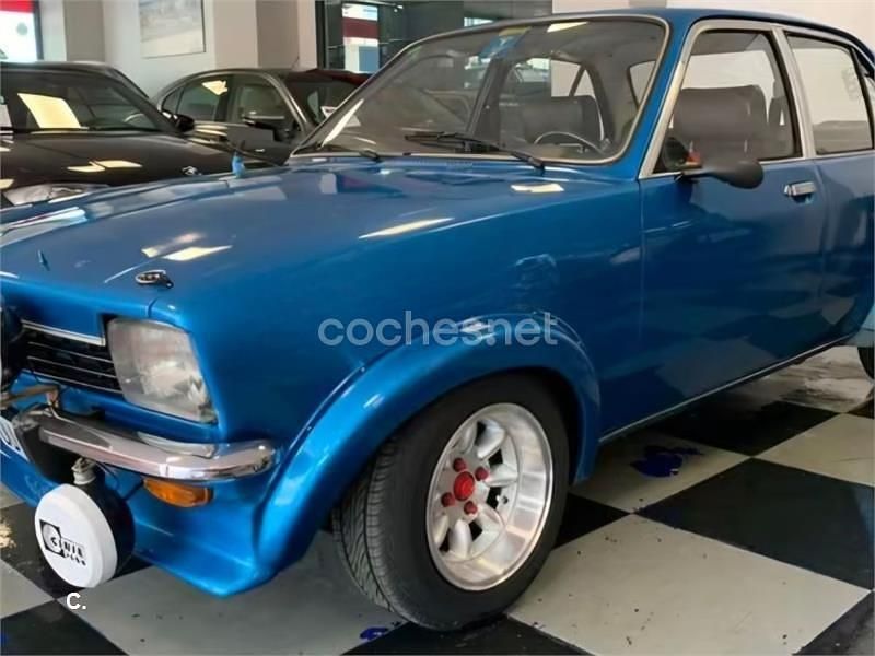 Usado Opel Kadett S 75 CV (55 kW) 1986 Azul Utilitario
