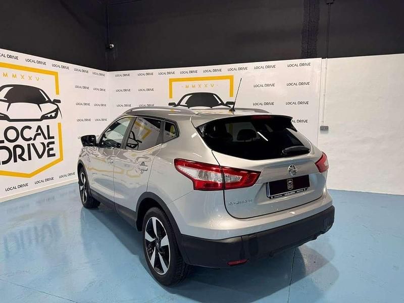 Usado Nissan Qashqai S 114 CV (83 kW) 2015 Gris SUV