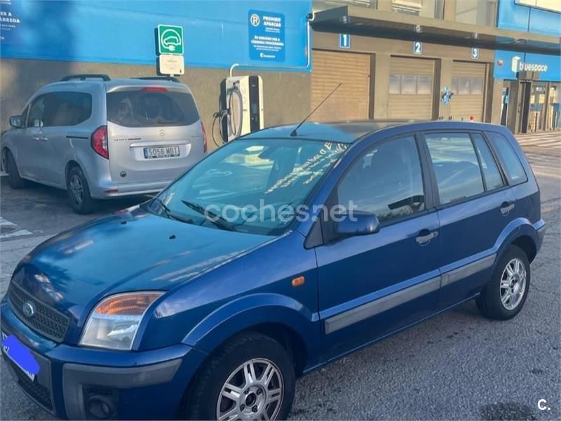 Azul Usado 2007 Ford Fusion Ambiente Berlina | 2200 € (Super precio) - Imagen 1/4