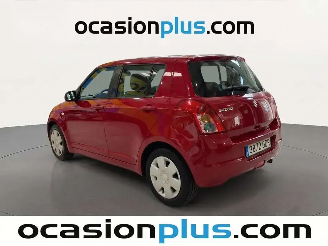 Usado Suzuki Swift GL 92 CV (67 kW) 2008 Rojo Utilitario