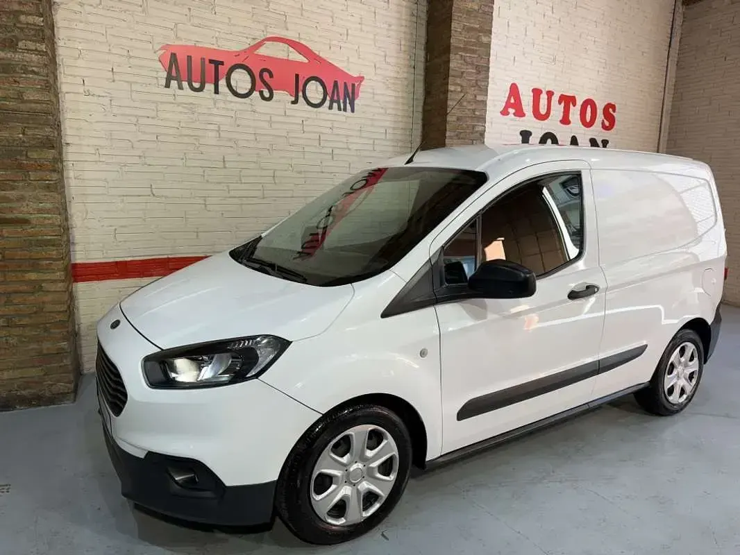 Usado Ford Transit Courier Trend 102 CV (75 kW) 2022 Blanco Van