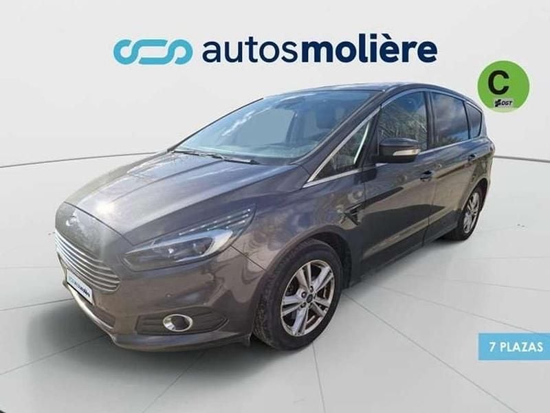 Usado Ford S-MAX Titanium 150 CV (110 kW) 2018 Gris Monovolumen