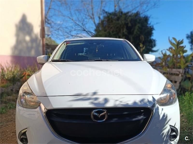 Usado Mazda 2 Edition 90 CV (66 kW) 2019 Blanco Berlina