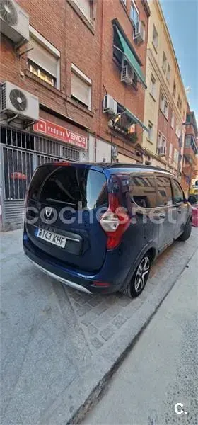 Usado Dacia Lodgy Stepway 109 CV (80 kW) 2018 Azul Monovolumen