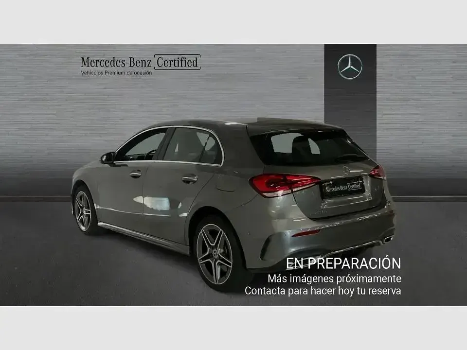 Usado Mercedes A250 218 CV (160 kW) 2022 Gris / plata Berlina