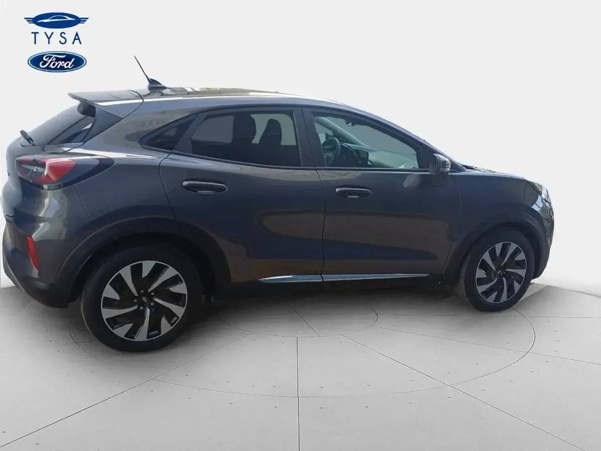 Usado Ford Puma Titanium 125 CV (91 kW) 2024 Gris magnetic (metalizado) SUV