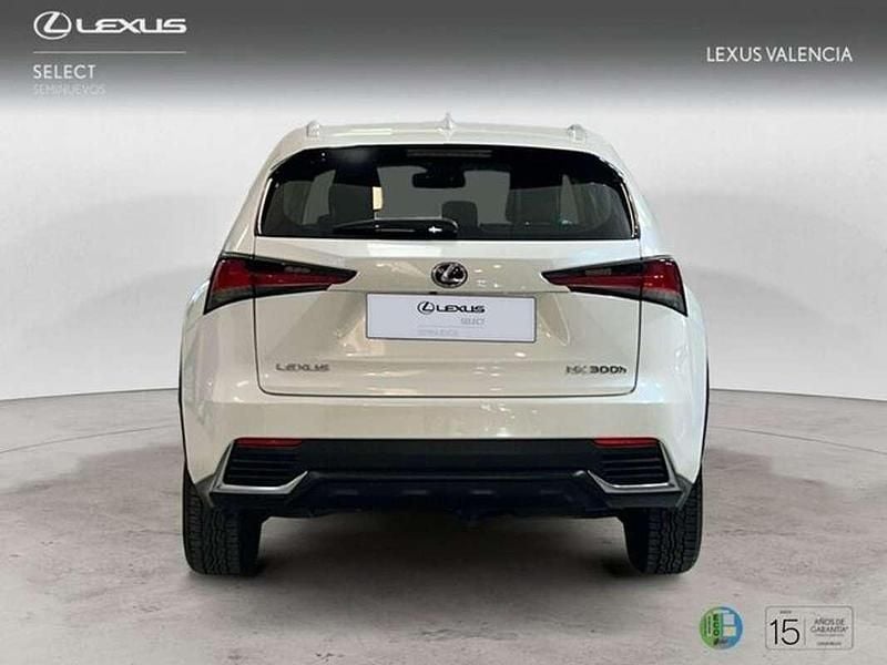 Usado Lexus NX350h Business Edition 197 CV (144 kW) 2018 Blanco SUV