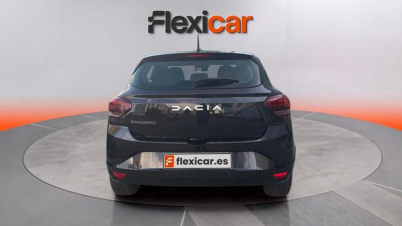 Usado Dacia Sandero Essentiel 101 CV (74 kW) 2025 Negro Berlina