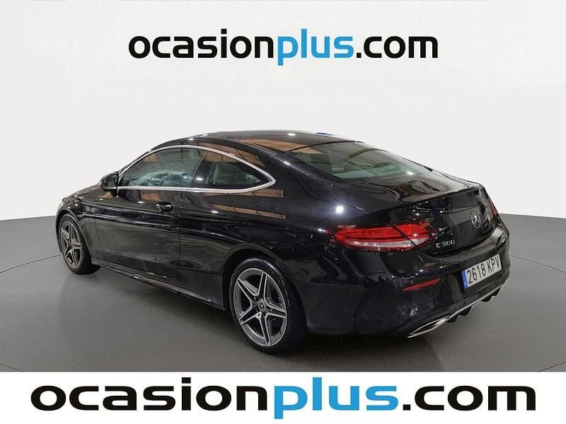 Usado Mercedes C300 258 CV (189 kW) 2018 Negro Coupe