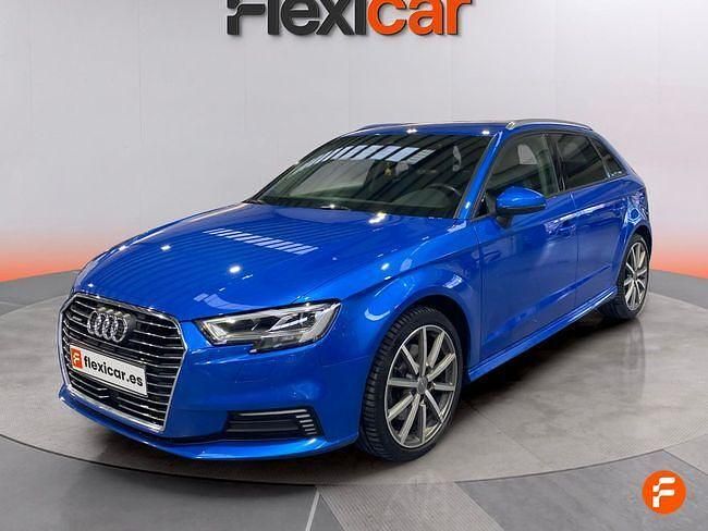 Usado Audi A3 Sportback e-tron 204 CV (150 kW) 2020 Azul Utilitario