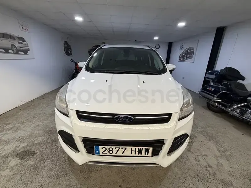 Usado Ford Kuga Titanium 150 CV (110 kW) 2014 Blanco SUV