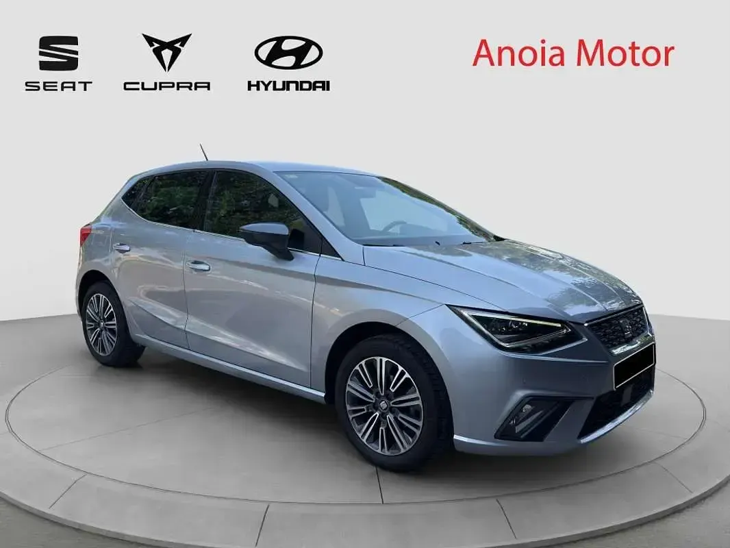 Usado Seat Ibiza XCELLENCE 95 CV (69 kW) 2020 Plateado Utilitario