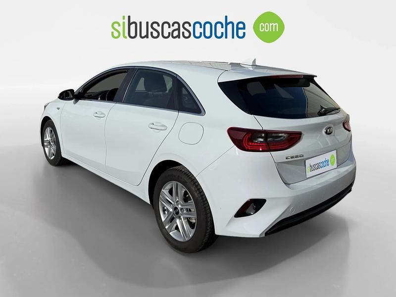 Usado Kia Ceed 120 CV (88 kW) 2020 Blanco Utilitario