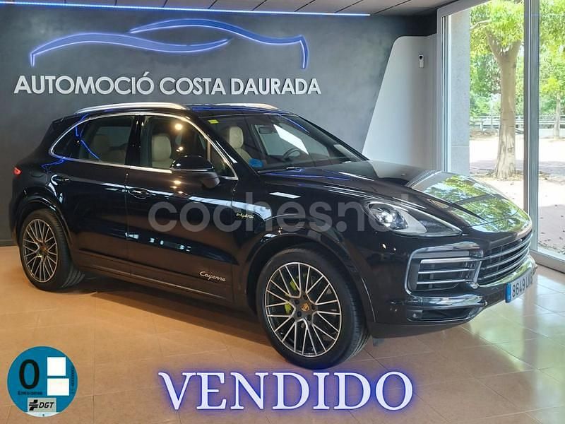 Negro Usado 2020 Porsche Cayenne SUV | 65.000 € (Precio justo) - Imagen 1/4