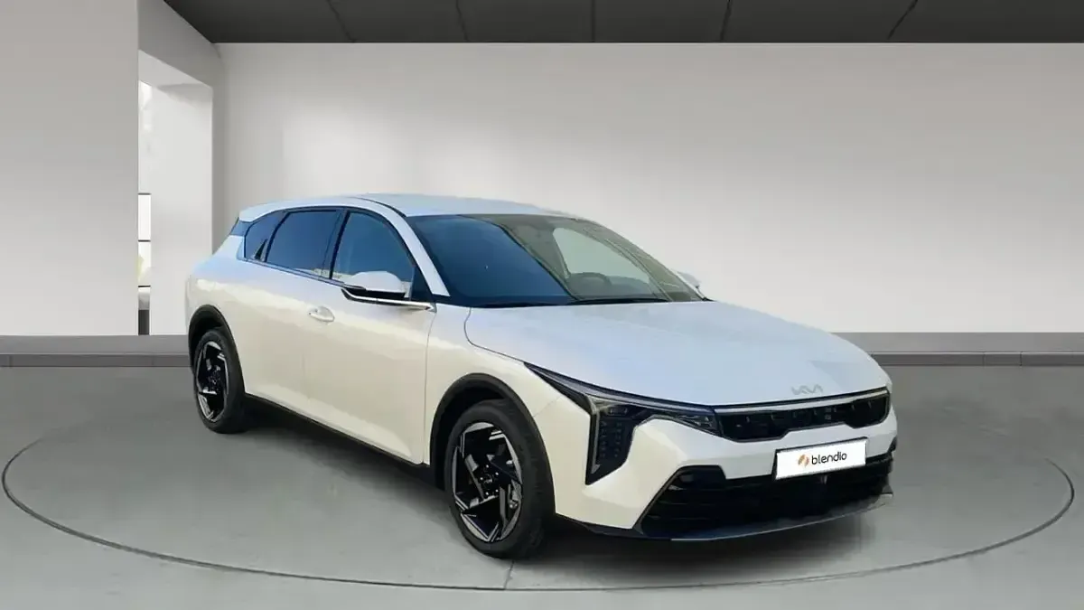 Nieuw Kia K4 115 PK (84 kW) 2026 Wit