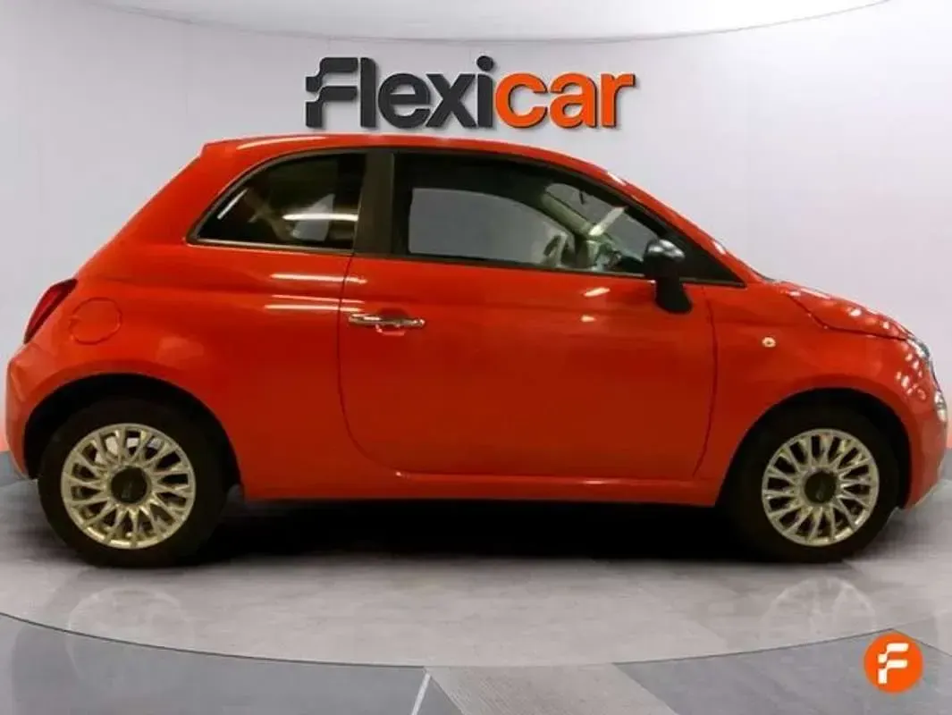 Usado Fiat 500 71 HP (52 kW) 2023 Laranja Sedan