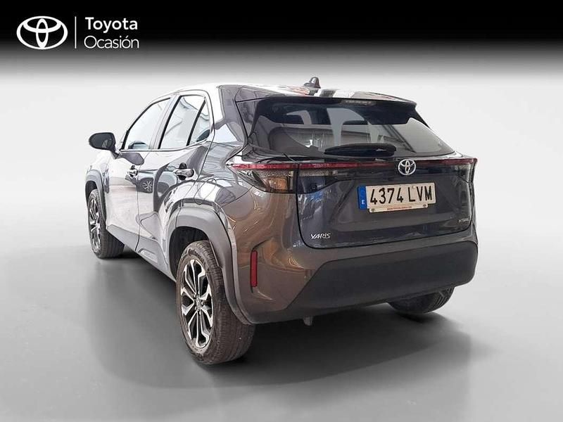 Usado Toyota Yaris Cross Active 116 CV (85 kW) 2021 Gris SUV