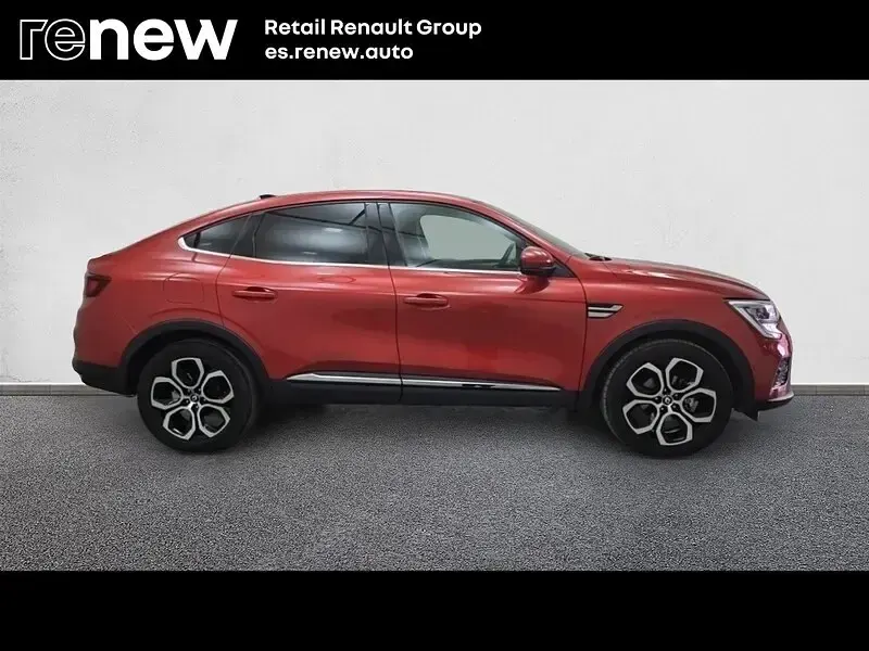 Usado Renault Arkana Zen 140 CV (102 kW) 2022 Rojo SUV
