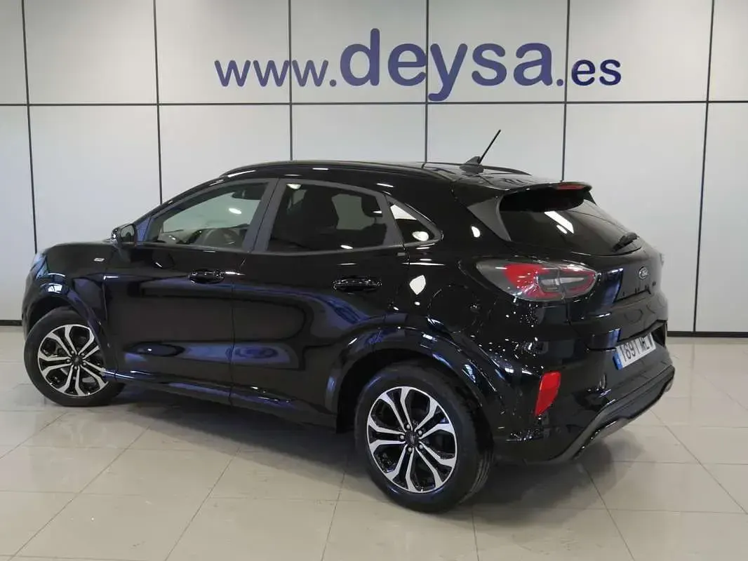 Usado Ford Puma ST-Line 125 CV (91 kW) 2023 Negro SUV