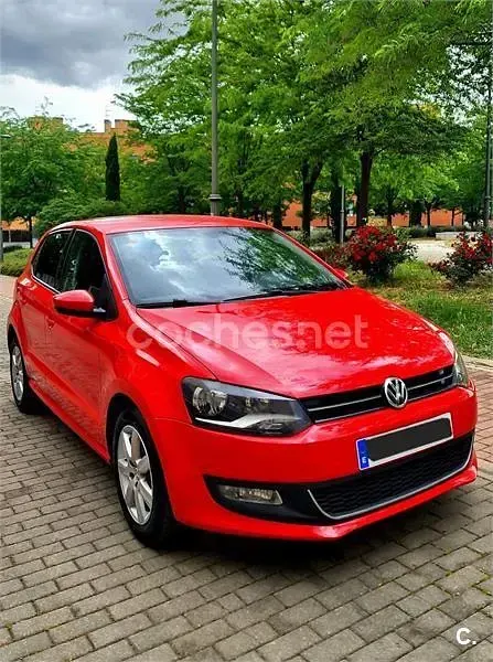 Begagnad VW Polo Advance 90 HK (66 kW) 2014 Röd Sedan