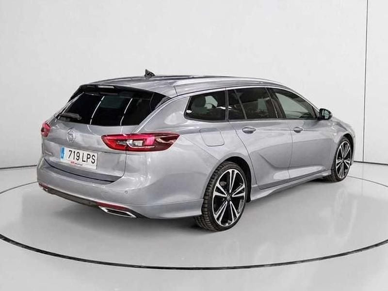 Usado Opel Insignia GS Line 174 HP (127 kW) 2021 Cinzento Carrinha