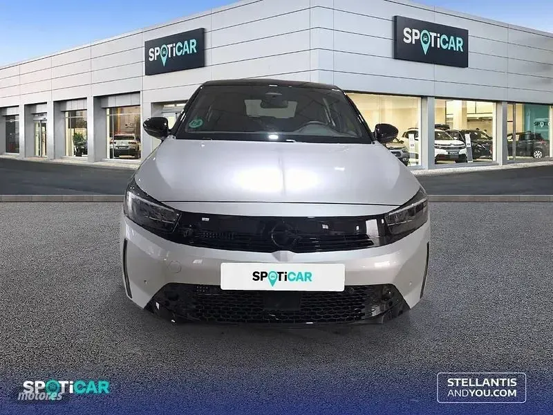 Usado Opel Corsa 100 CV (73 kW) 2025 Plateado Utilitario