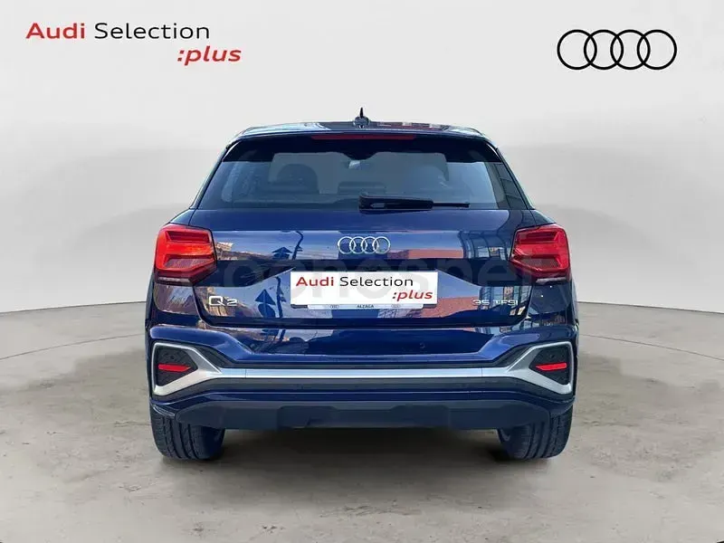 Usado Audi Q2 Ambiente 150 CV (110 kW) 2024 Azul SUV