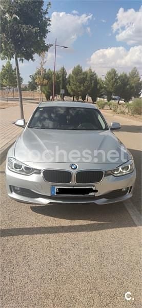 Usado BMW 318 Comfort Edition 143 CV (105 kW) 2014 Gris / plata Familiar