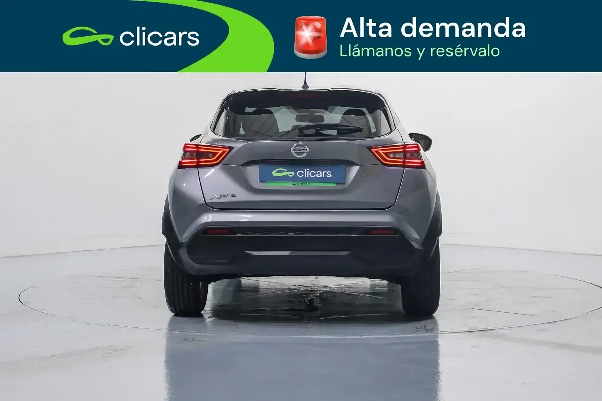 Usado Nissan Juke Acenta 114 CV (83 kW) 2021 Gris SUV