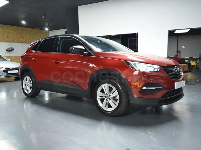 Usado Opel Grandland X Excellence 120 CV (88 kW) 2018 Rojo SUV