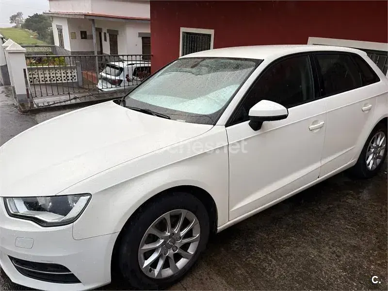 Usado Audi A3 116 CV (85 kW) 2016 Blanco Berlina