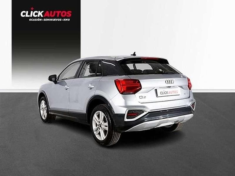 Usado Audi Q2 Advanced Plus 110 CV (80 kW) 2023 Plateado SUV