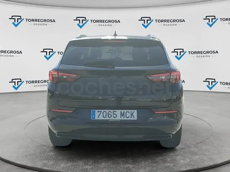Usado Opel Grandland X 130 CV (95 kW) 2022 Negro SUV