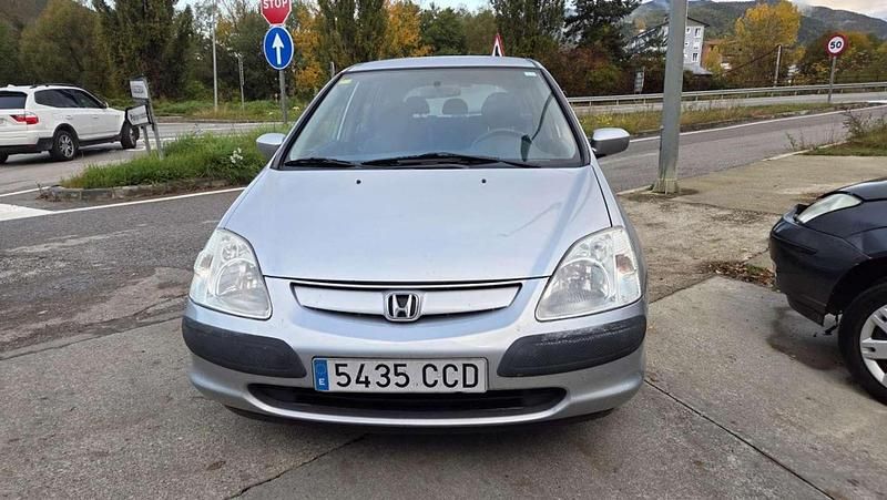 Usado Honda Civic S 99 CV (72 kW) 2003 Plateado Utilitario