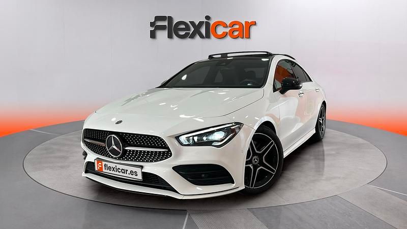 Usado Mercedes CLA200 163 CV (119 kW) 2022 Blanco Berlina