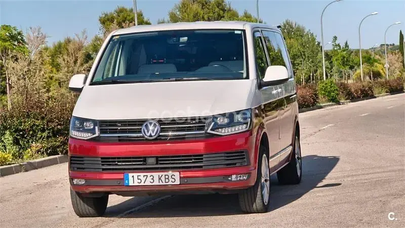 Usado VW Caravelle Trendline 150 CV (110 kW) 2017 Rojo Van