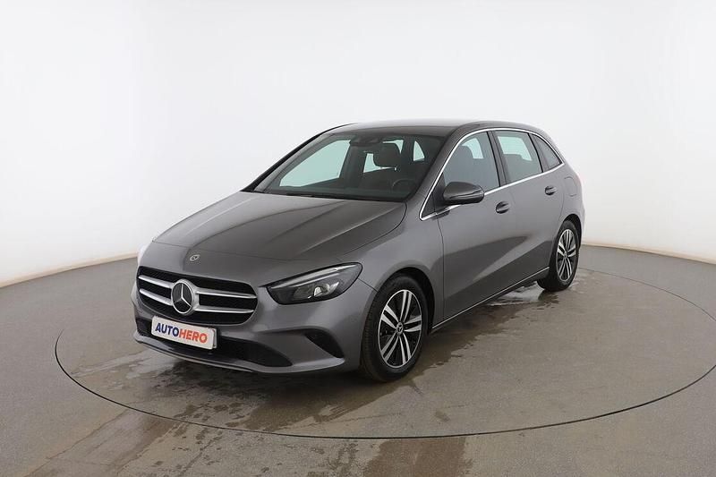 Gris Usado 2020 Mercedes B180 Progressive Monovolumen | 25.499 € (Precio justo) - Imagen 1/3