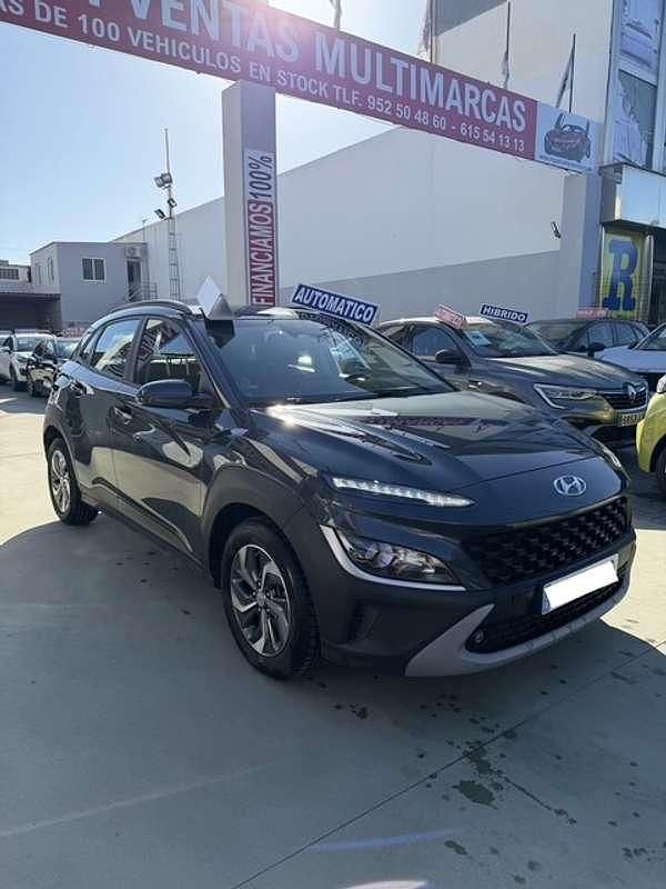 Usado Hyundai Kona 141 CV (103 kW) 2022 Gris SUV