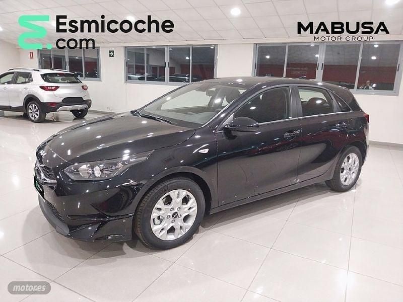 Negro Nuevo 2024 Kia Ceed | 24.990 € (Buen precio) - Imagen 1/4