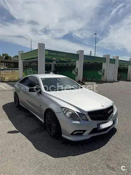 Usado Mercedes E350 231 CV (169 kW) 2011 Gris / plata Coupe