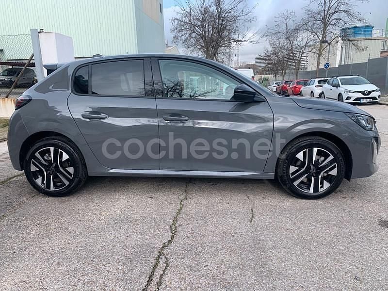 Nuevo Peugeot 208 Allure 110 CV (80 kW) 2025 Gris / plata Utilitario
