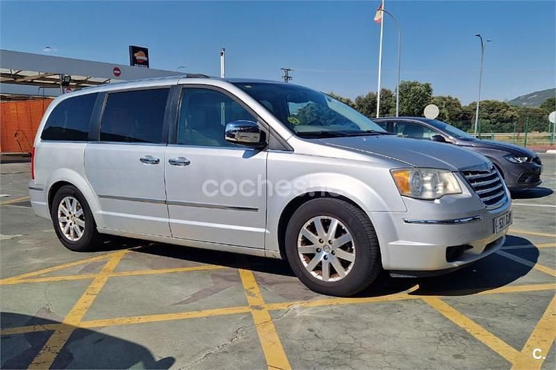 Gris / plata Usado 2008 Chrysler Voyager Monovolumen | 7990 € (Buen precio) - Imagen 1/4