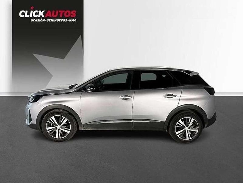 Usado Peugeot 3008 Allure 131 CV (96 kW) 2023 Gris SUV