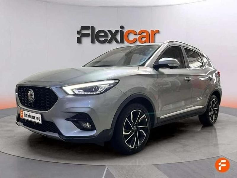 Usado MG ZS Luxury 111 CV (81 kW) 2023 Gris SUV