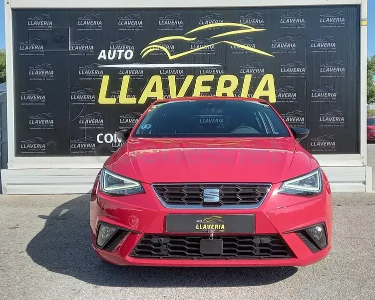 Usado Seat Ibiza FR 110 CV (80 kW) 2022 Rojo Utilitario