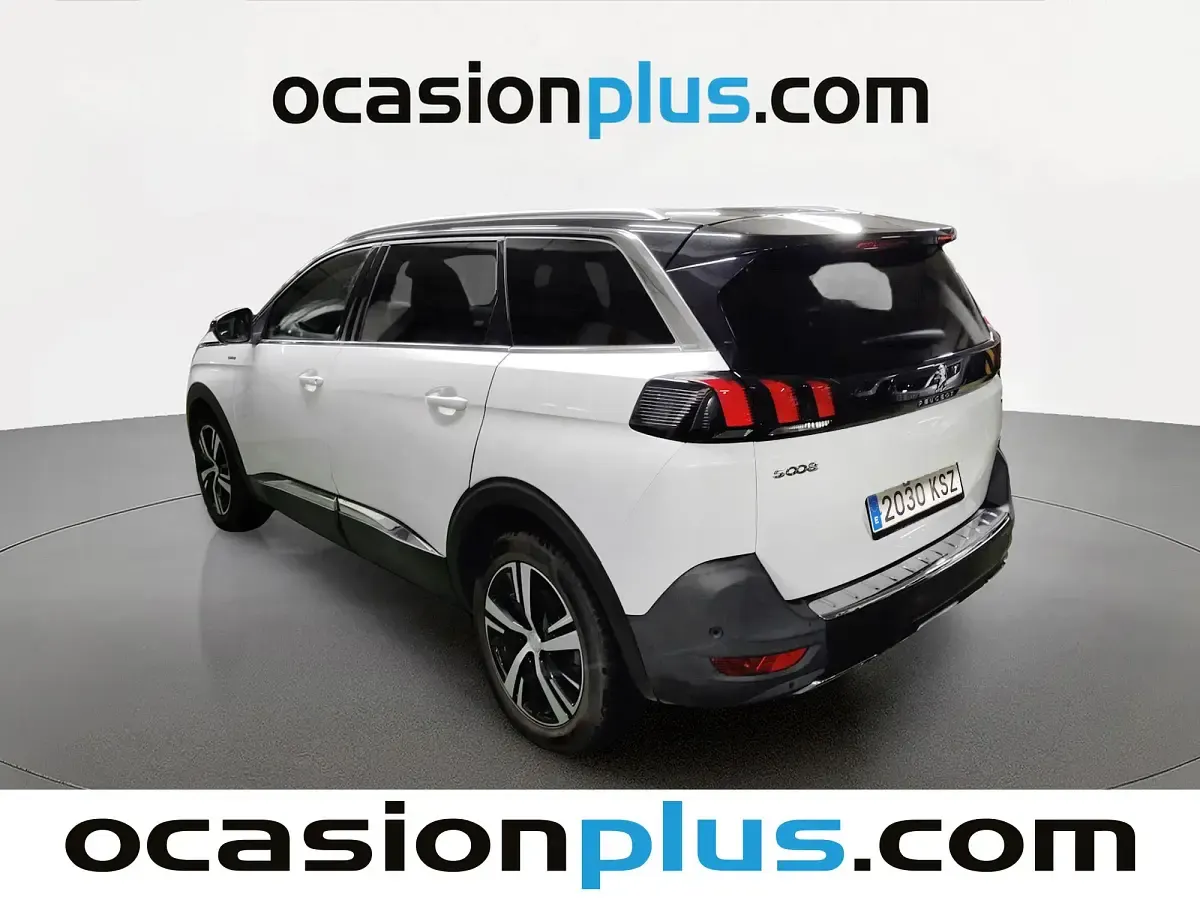 Usado Peugeot 5008 GT-line 130 CV (95 kW) 2019 Blanco SUV
