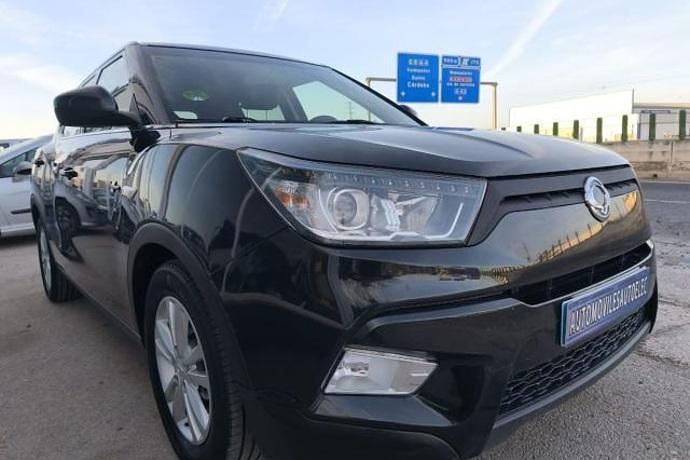 Usado Ssangyong (KGM) Tivoli 115 CV (84 kW) 2016 SUV