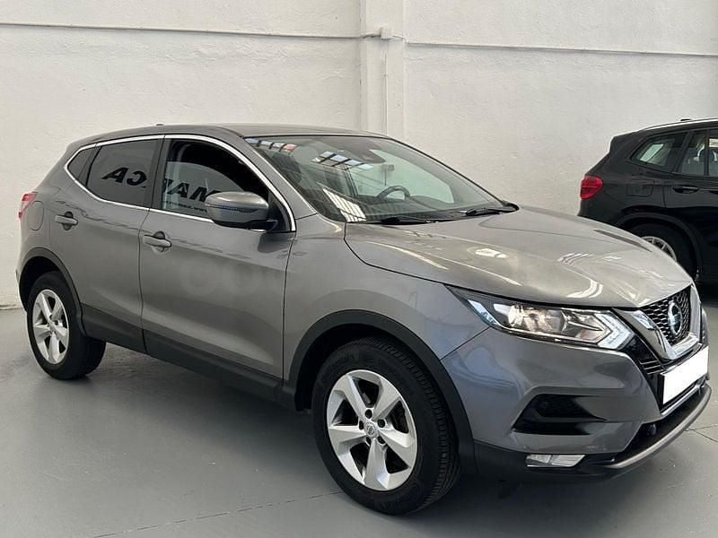 Usado Nissan Qashqai N-Connecta 116 CV (85 kW) 2020 Gris / plata SUV
