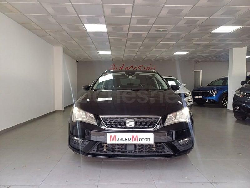 Usado Seat Leon Style 115 CV (84 kW) 2019 Negro Familiar