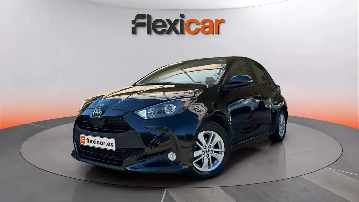 Usado Toyota Yaris Edition 125 CV (91 kW) 2022 Negro Utilitario